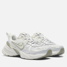 Nike: Серые кроссовки 