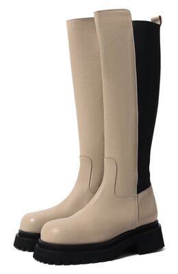 Nude of Scandinavia: Чёрные сапоги 