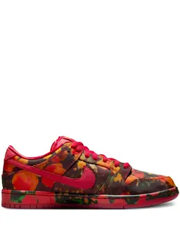 Nike: Красные кроссовки  SB Dunk Low Pro