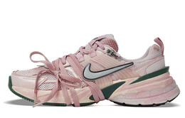 Кроссовки Nike V2K Run для женщин, Pink fd0736-101(team拾柒-女款低帮冷空气跑步鞋粉) | pink