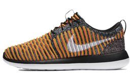 Кроссовки женские Roshe Two Low-top желтые/белые Nike 844929-005