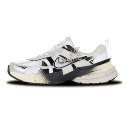 Кроссовки для бега V2K Run женские с низким верхом, цвет черный/серебристый/белый Nike fd0736-100（team293-银翼时代) | silver