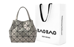 Issey Miyake Нейлоновая сумка тоут bb33-ag611-94