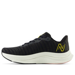 Кроссовки Fuelcell Propel V4 кроссовки для бега New Balance, черный wfcprcg4 | black/pink/white
