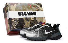 Кроссовки для бега V2K Run женские с низким верхом белого цвета Nike fd0736-001(team80-女时光雾霭白s-box) | black/white