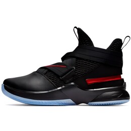 Кроссовки Nike LeBron Soldier 12 FlyEase Black av3812-004