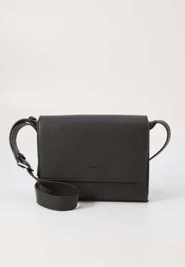 Сумка через плечо MICRO PEBBLE MESSENGER - Across body bag Calvin Klein, черный 6ca52h0ju-q11 | black