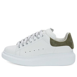 Кроссовки oversized sneaker 'white khaki green suede' Alexander McQueen, белый 553770whgp79443 | white/khaki green