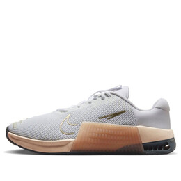 Кроссовки меткон 9 Nike, белый dz2537-104 | white/metallic gold grain/sand drift/white