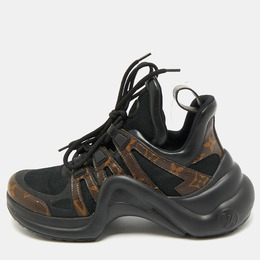 Louis Vuitton: Чёрные кроссовки 