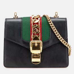 Gucci: Чёрная сумка через плечо  Sylvie