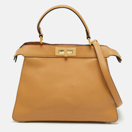 Fendi: Сумка на руку  Peekaboo ISeeU