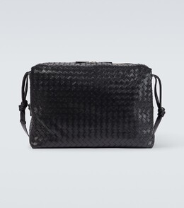 Большая кожаная дорожная сумка Loop Intrecciato Bottega Veneta, цвет black silver p00935097 | black silver