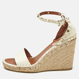 Valentino: Белые сандалии  Rockstud