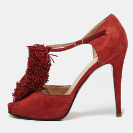 Christian Louboutin: Красные сандалии 