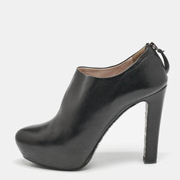 Miu Miu: Чёрные ботинки 