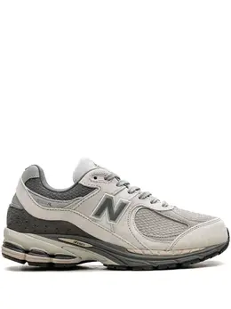 New Balance: Кроссовки  2002R