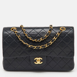 Chanel: Чёрная сумка 