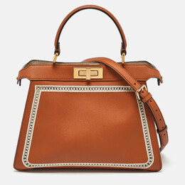 Fendi: Коричневая сумка на руку  Peekaboo ISeeU