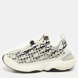 Dior: Белые кроссовки 