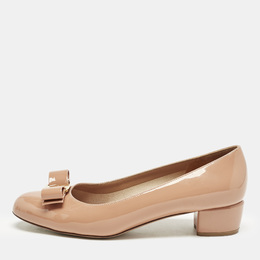 Salvatore Ferragamo: Бежевые туфли  Vara Bow