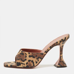 Amina Muaddi: Чёрные сандалии 