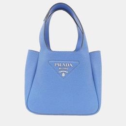 Prada: Голубая сумка 