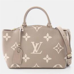 Louis Vuitton: Бежевая сумка 