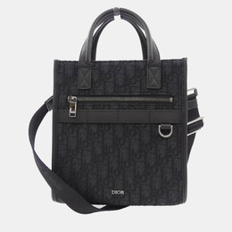 Dior: Чёрная сумка 