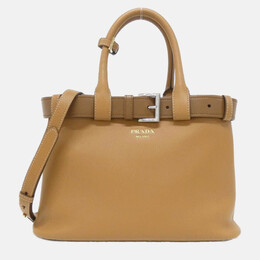 Prada: Бежевая сумка 