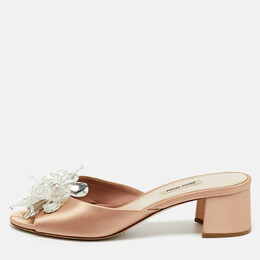 Miu Miu: Светлые сандалии 