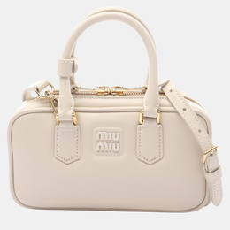 Miu Miu: Белая сумка 