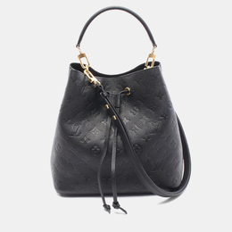 Louis Vuitton: Чёрная сумка 