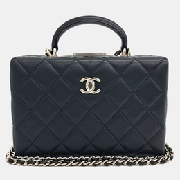 Chanel: Чёрная сумка 