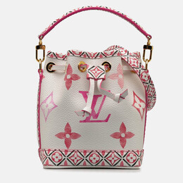 Louis Vuitton: Розовая сумка 