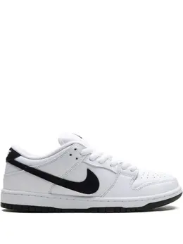 Nike: Белые кроссовки  SB Dunk Low