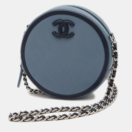 Chanel: Голубая сумка 