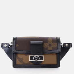 Louis Vuitton: Коричневая сумка 