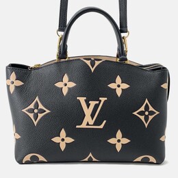 Louis Vuitton: Бежевая сумка 