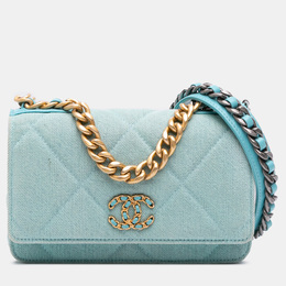 Chanel: Голубой кошелёк 