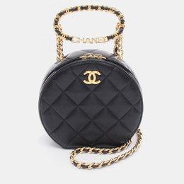 Chanel: Чёрная сумка 