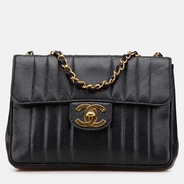 Chanel: Чёрная сумка 