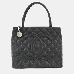 Chanel: Чёрная сумка 