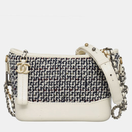 Chanel: Голубая сумка 