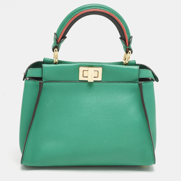 Fendi: Зелёная сумка на руку  Peekaboo