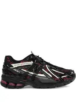 New Balance: Чёрные кроссовки 