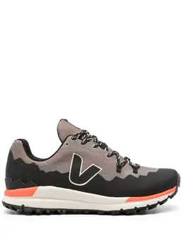 Veja Fitz Roy panelled hiking sneakers 21355775