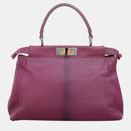 Fendi: Фиолетовая сумка  Peekaboo