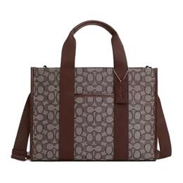 Coach Сумка-шоппер из переработанных материалов с наплечным ремнем cy367-svs8s