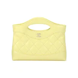 Chanel Полированная кожаная сумка через плечо ap3656-b16220-naauk